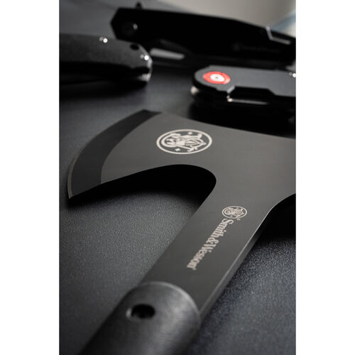 Smith & Wesson® M&P® Bullseye Tactical Axe